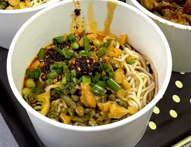 🍜 Vancouver’s Best Budget Breakfast Spot – President Plaza Food