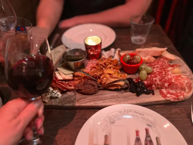 A Little Slice of French Paradise! 🥖🍷