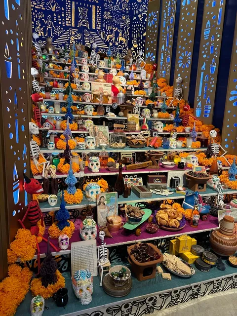 Madrid's Free and Atmospheric Mexican Day of the Dead Celebration! 