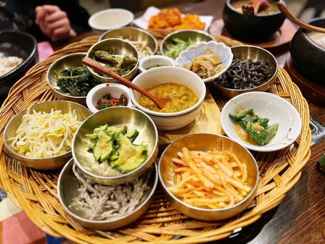 Want Some Korean Bibimbap? The Kind You Mix Yourself! 🥄✨