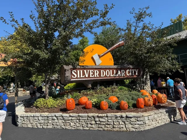 🇺🇸 Silver Dollar City Amusement Park