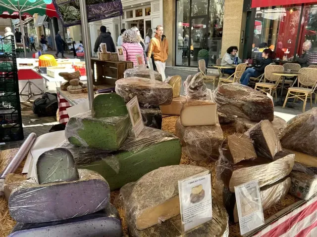 "Paris' 21st Arrondissement" - Aix-en-Provence 2-Day Itinerary 🇫🇷✨