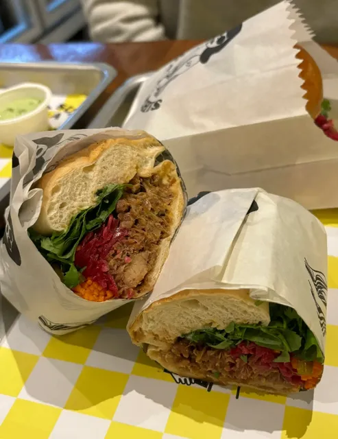 Sao Paulo 🇧🇷 Hamburg store | It's my namesake Matilda! 🍔