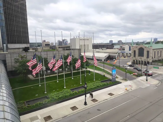 🇺🇸 Detroit: America’s "Dangerous" City (Unfiltered Edition)