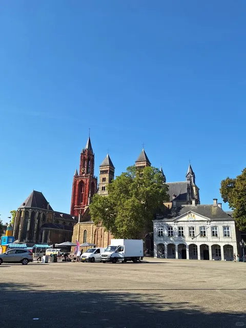  🇳🇱 Maastricht: Europe's Hidden Medieval Gem ✨