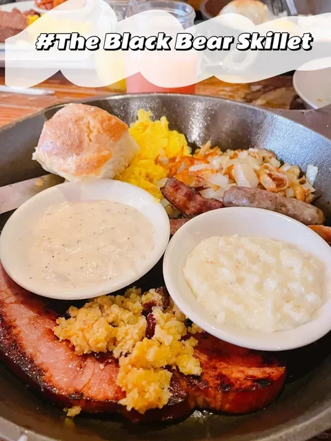 Great Smoky Mountains Food 🌈 Century-Old Restaurant with Thousands of