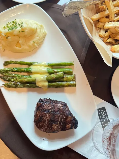  DO Eats | $65 Seattle Restaurant Week at John Howie Steak 🥩