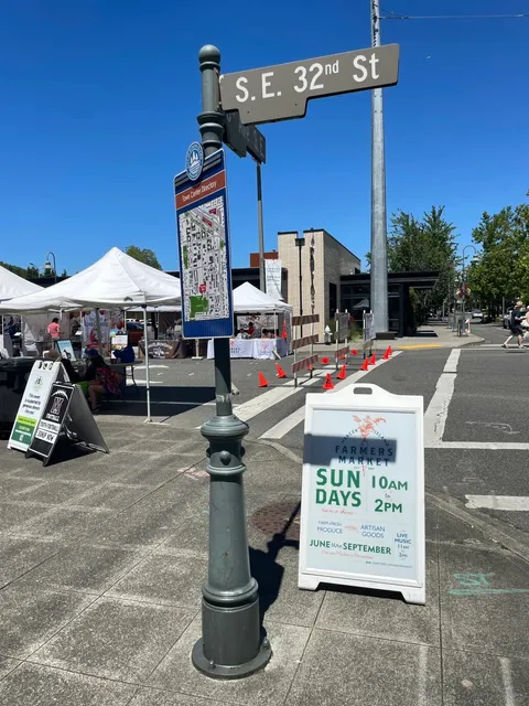 Seattle | Let’s Explore the Market on Mercer Island This Sunday