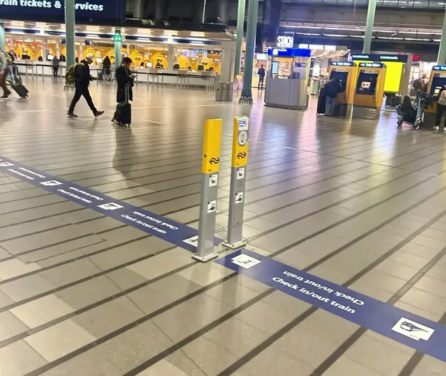 🇳🇿 The Hague | Girl with a Pearl Earring Express Guide