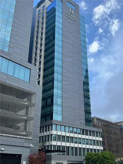 Seattle Hotel Price Alert 😥 Rates Suddenly Drop 55%!