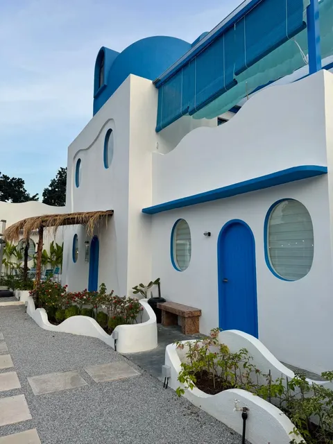 📍Malacca’s Hidden Gem | Lakeside White & Blue Paradise