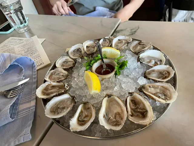 Salt Lake City’s Amazing Oysters — We Ate Them Out of Stock! 🦪🍋
