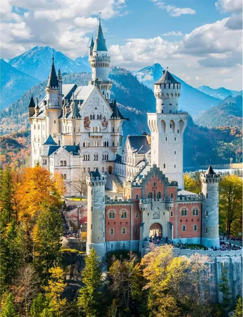 🇩🇪 Neuschwanstein Castle: Ultimate Fairytale Guide 🏰✨