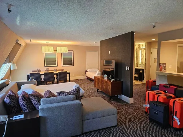 🏨 An Excellent Hotel Experience – Riu Plaza Fisherman’s Wharf! 🌟