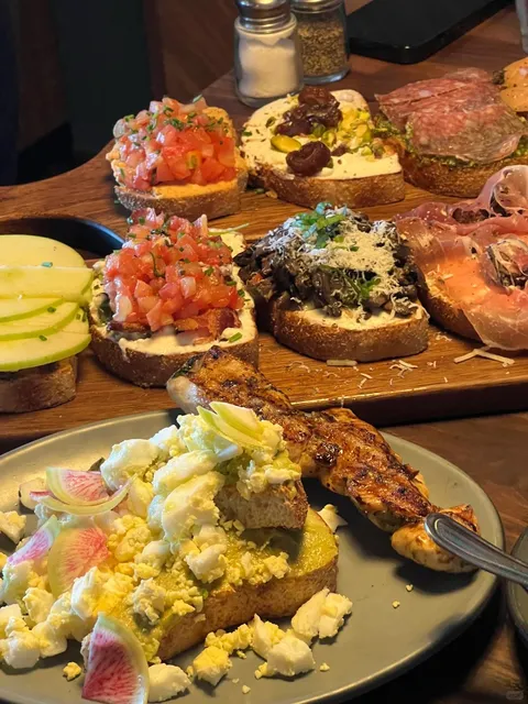 Houston Food Review | Super Tasty & Affordable Postino Montrose 🍷