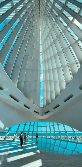 🚗 Road Trip Adventure | 90-Mile Lakeside Journey to Milwaukee 🗺️