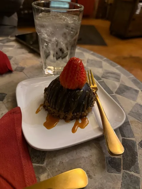 Hidden Gem Bar & Café in New Orleans — Vampire Café 🩸