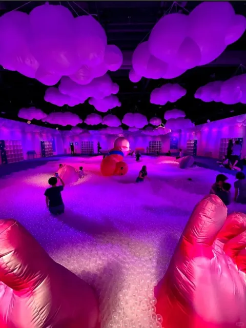 I Found It! The Super Stress-Relieving Bubble Paradise in London 🎈