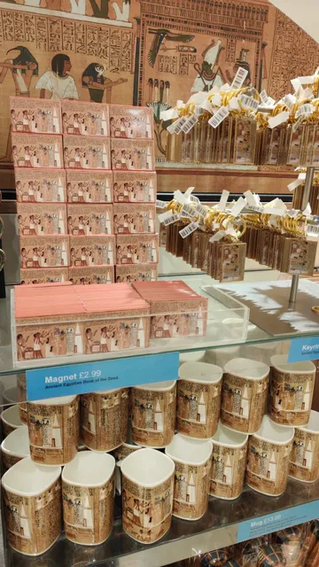 🇬🇧 British Museum Gift Shop: The Ultimate Fridge Magnet Guide! 🧲✨