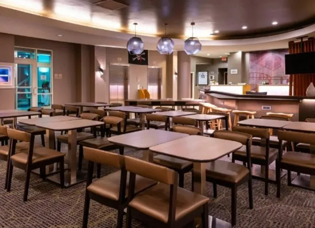 North Shore Marriott SpringHill Suites|Gateway to Pittsburgh's Spirit