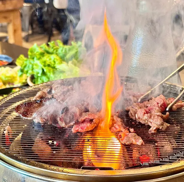 This Vancouver BBQ Spot Stole My Heart at First Bite! 💘  