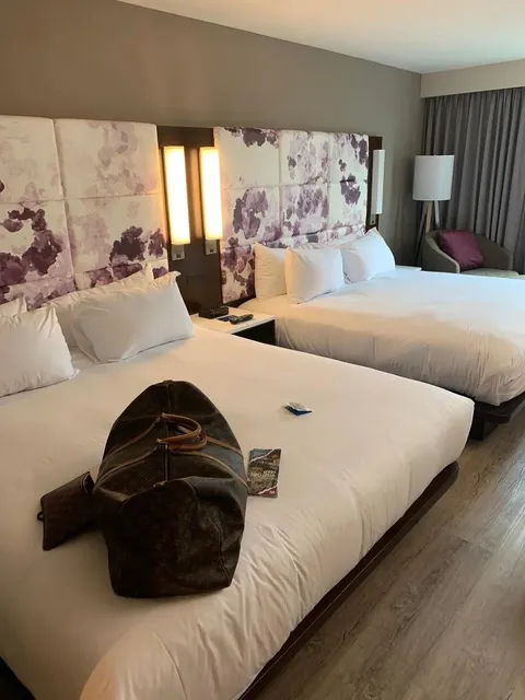 Washington D.C. National Mall's Centerpiece Hotel | Stay in a Landmark