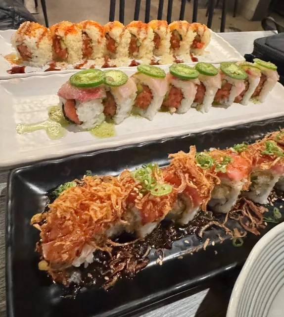 Huntington Beach｜Thai & Sushi Spot Loved by Locals 🍣🌶️