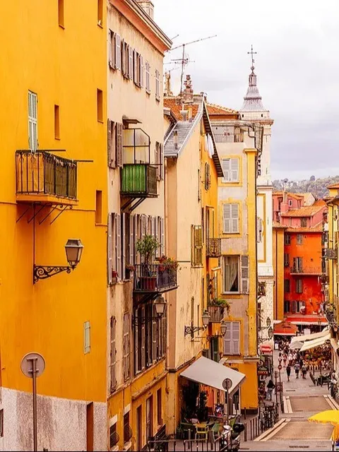🇫🇷 Nice: A Mediterranean Dream for Island Lovers