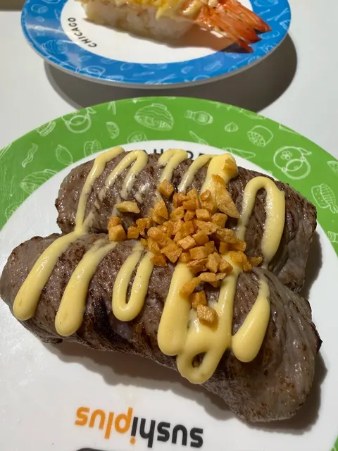 Sushi Plus – New Conveyor Belt Sushi Spot in Downtown Chicago! 🍣✨