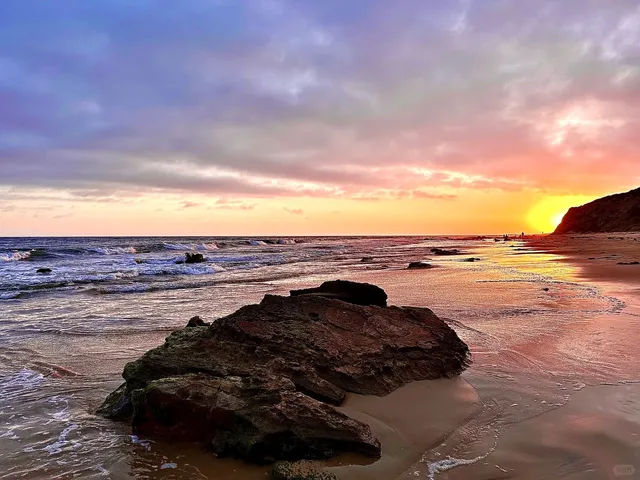 Orange County’s Most Beautiful Sunset Is Hidden Here 🌅✨  