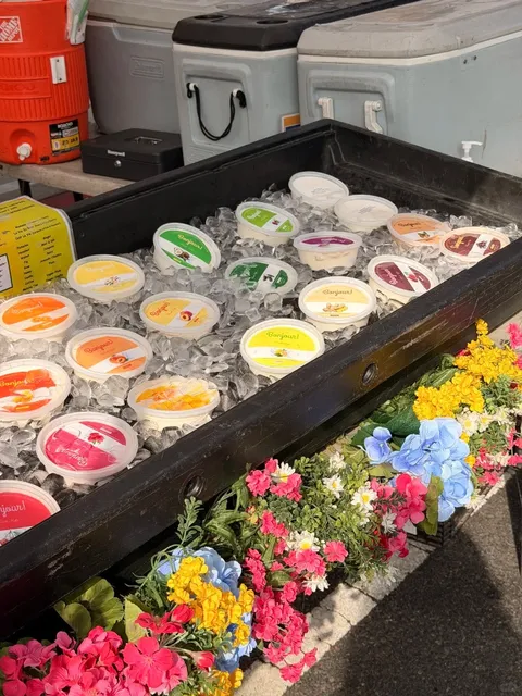 Los Angeles Weekend Must-Do: Exploring the Farmers Market! 🌅