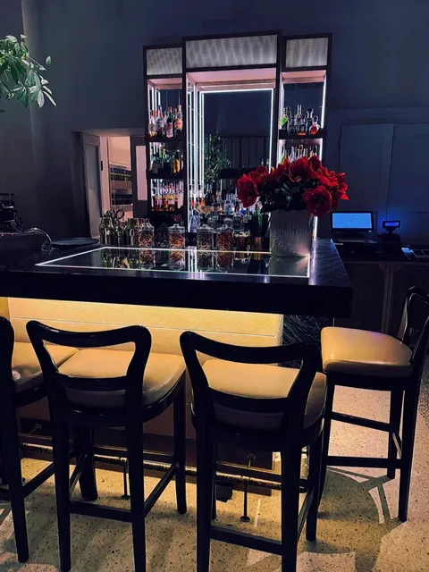 Milan’s Upscale Dining 🍷 | A Perfect Marriage of Food and Romance 🌙