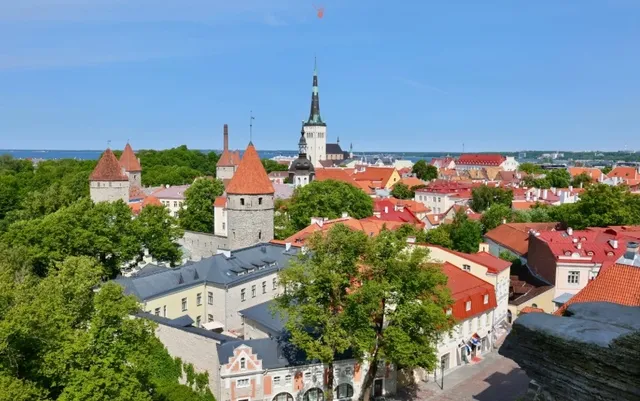 🇪🇪 Tallinn, Estonia 🛳️ A Fairytale Castle in My Heart 🏰