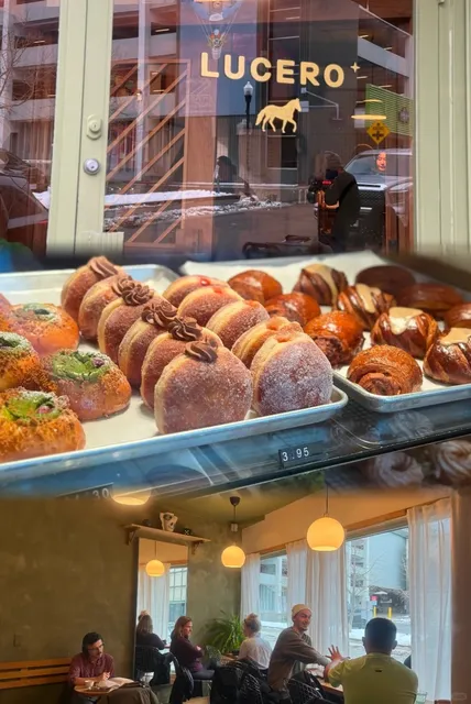 🇨🇦 | The Super Popular Downtown Kitchener Coffee Shop ☕️