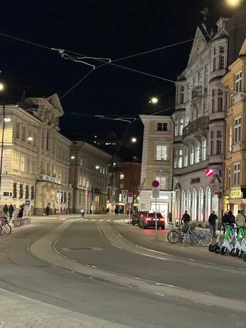 🇦🇹 Innsbruck: A Fairytale Winter Escape (Half-Day Guide!) ❄️✨