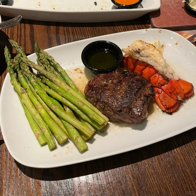 LongHorn Steakhouse – A Solid Steak Choice in Madison 🥩