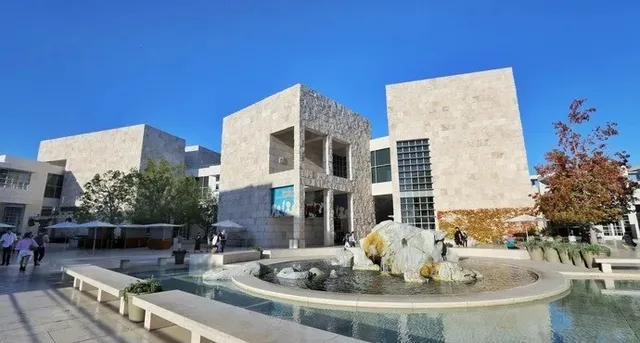 LA Private Car Tour: See the Best in One Day! 🚗✨