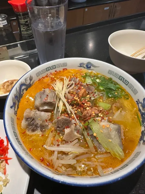 🏝️ Oʻahu Food Guide – Part 1: Hits & Misses in Waikīkī