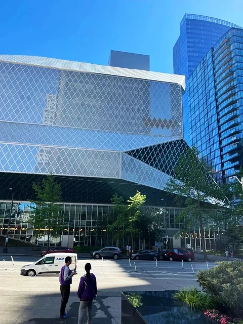 10 Must-Do Things in Seattle | Guide for Travelers & Students! 📝✨