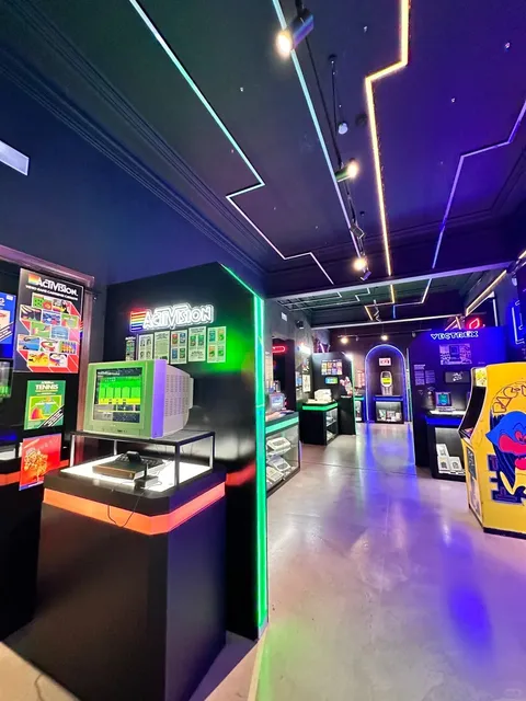 🇪🇸 OXO Video Game Museum Madrid | Gamer's Paradise! 🎮✨