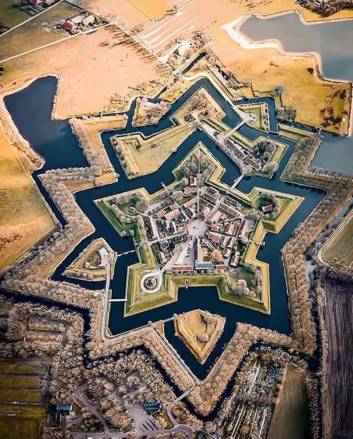 Bourtange Fortress – The Star-Shaped Marvel of the Netherlands ⭐🏰