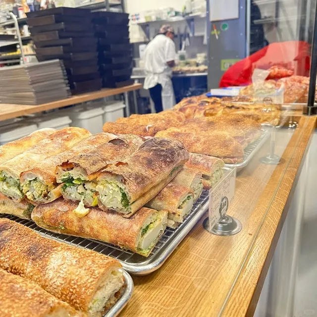 New York Bakery Delight: Radio Bakery (1)🥪