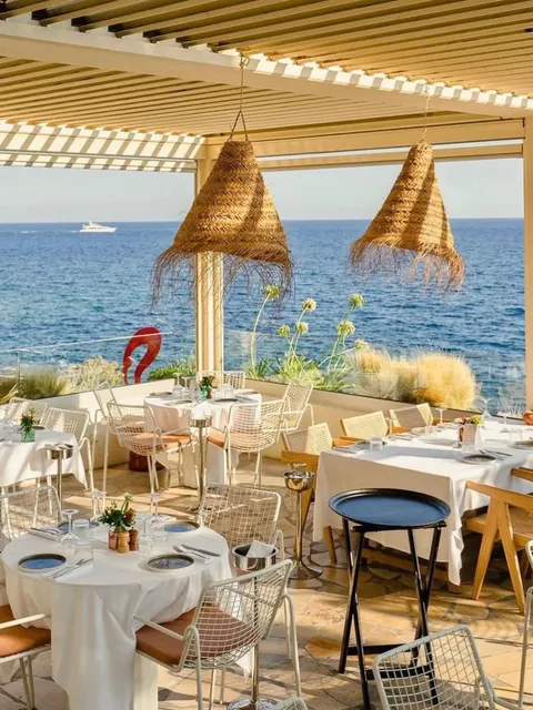 Stunning Seaside Dining Near Nice | Azure Coast Gem  🌊🍽️  