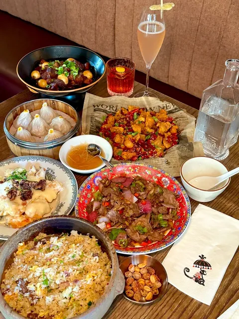 Red Sorghum: Where Sichuan Meets NYC in a Moodily Lit Dream​​ 🌶️✨