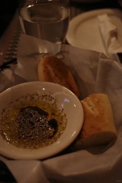 Mario’s Italian Ristorante – A Family-Owned Gem in Charleston 🍝