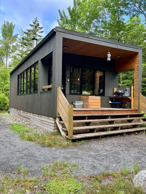 Hidden Gem Chalet in Quebec's National Park 🌲✨