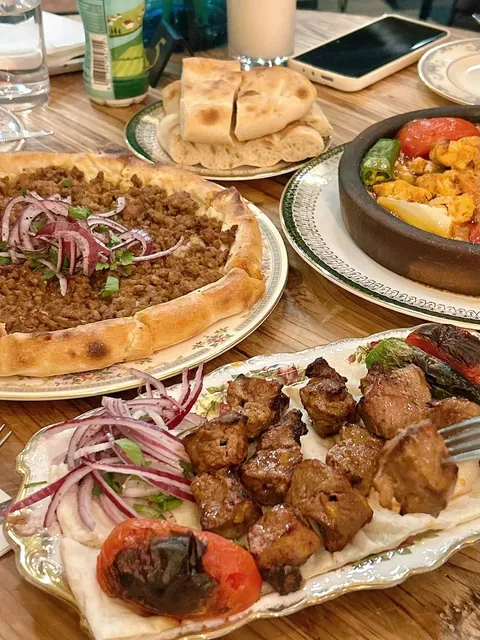4.9 Turkish Kebab🔥 is scoring big in East London!