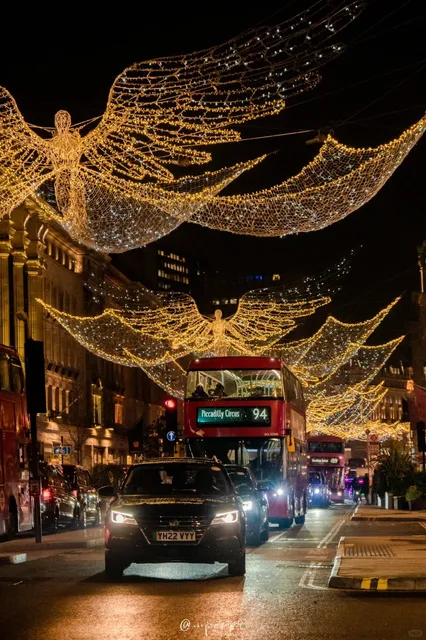 London’s Regent Street Angels: A Christmas Light Spectacle 👼✨