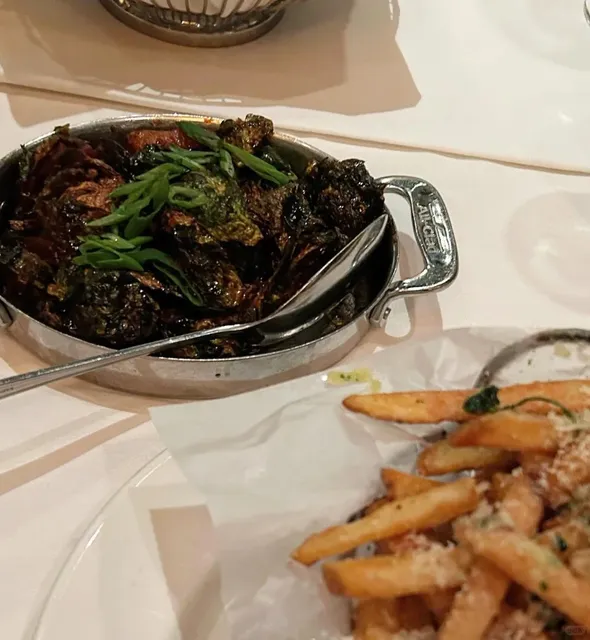 Cincinnati Food | The Capital Grille Steakhouse 🥩✨