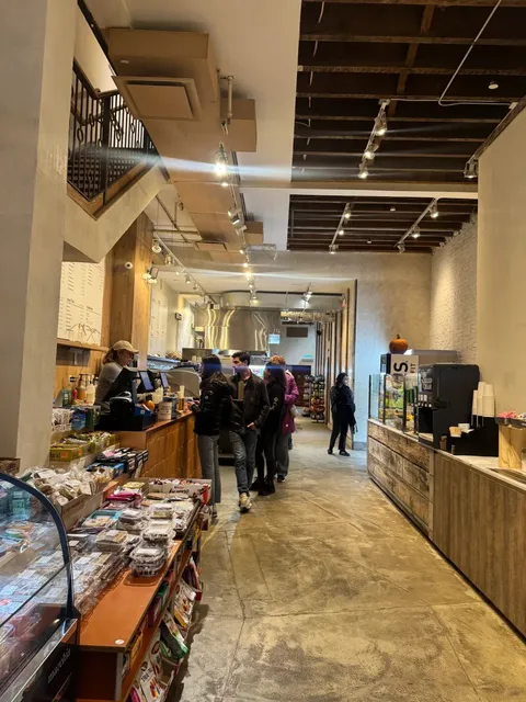 NYC｜Scoop NYC 🥯 Times Square’s Adorable Bagel Spot!